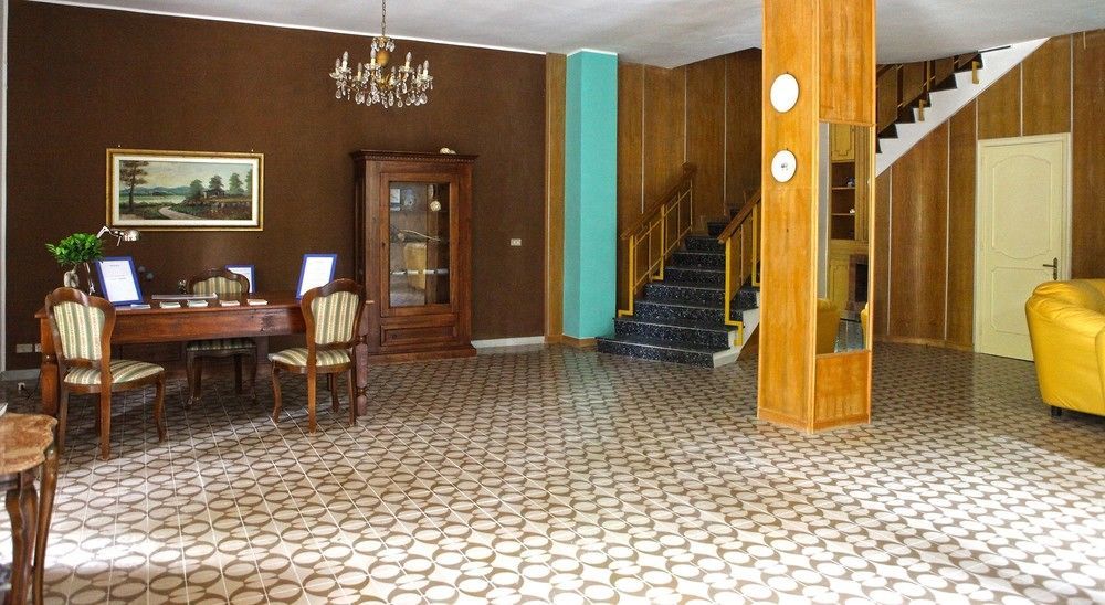 Viale Dei Pini Bed & Breakfast 2*